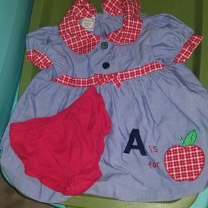 3/$20 Adorable girls dress  in euc